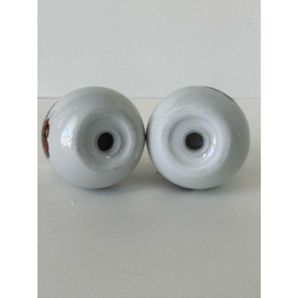 Vintage Christmas Tree Salt and Pepper Shaker Set - Picture 6 of 9